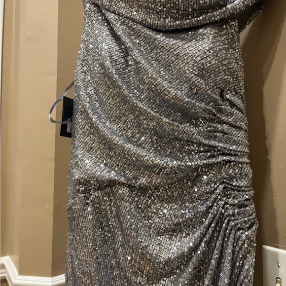 Mac duggal silver sequined dressss size 12 with slit. All sales final - Picture 2 of 5